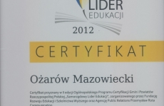 Certyfikat-Ożarów Mazowiecki Samorządowym Liderem Edukacji 2012