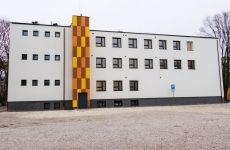 Budynek_zewn_parking